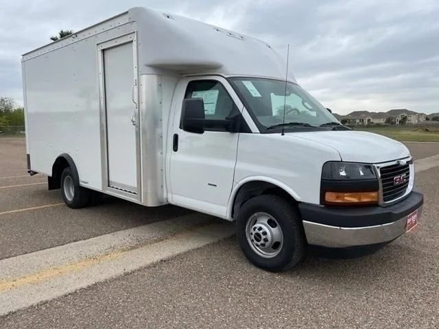 New 2023 GMC Savana Cutaway 3500 1WT