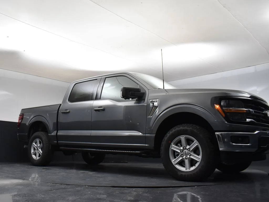 New 2026 Gray Ford XLT image 30