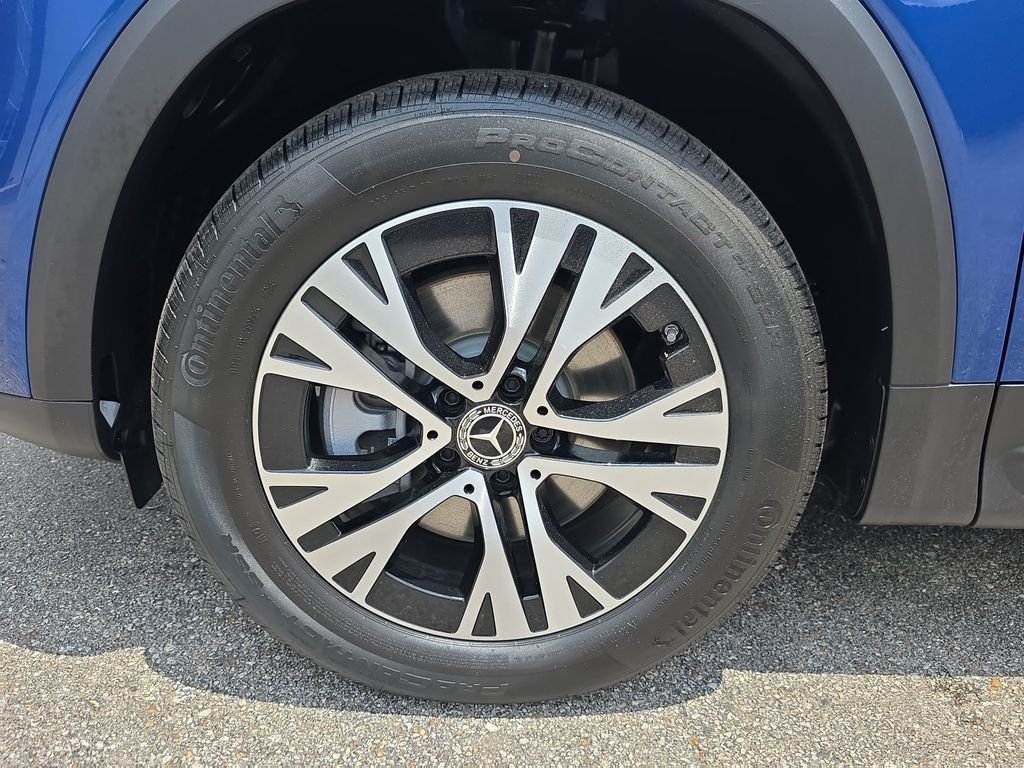 New 2026 Blue Mercedes-Benz GLB 250 image 9