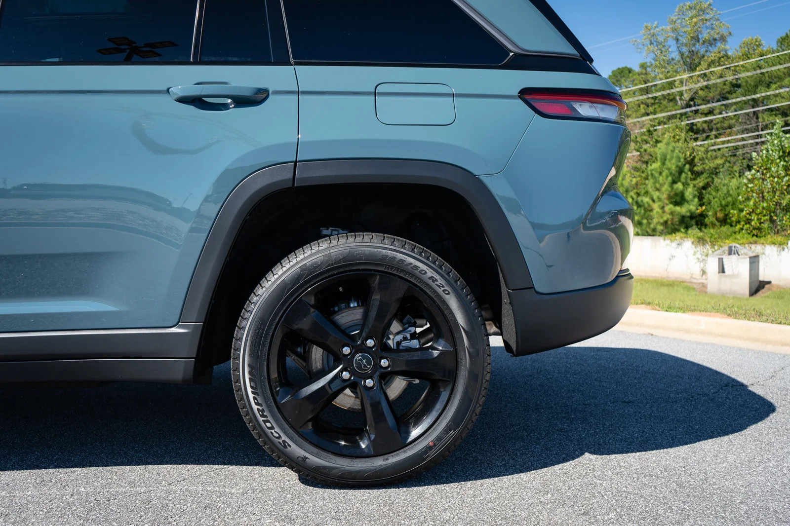 New 2027 Steel Blue Paint Jeep Limited image 6