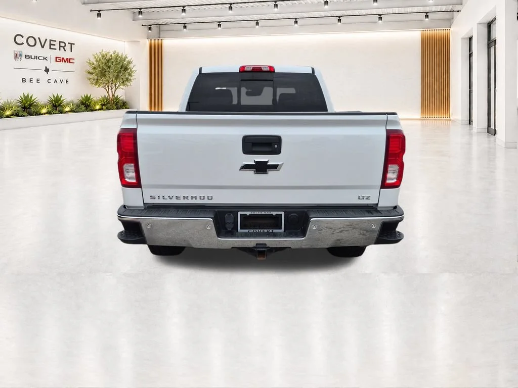 Used 2018 IRIDESCENT PEARL TRICOAT Chevrolet LTZ image 12