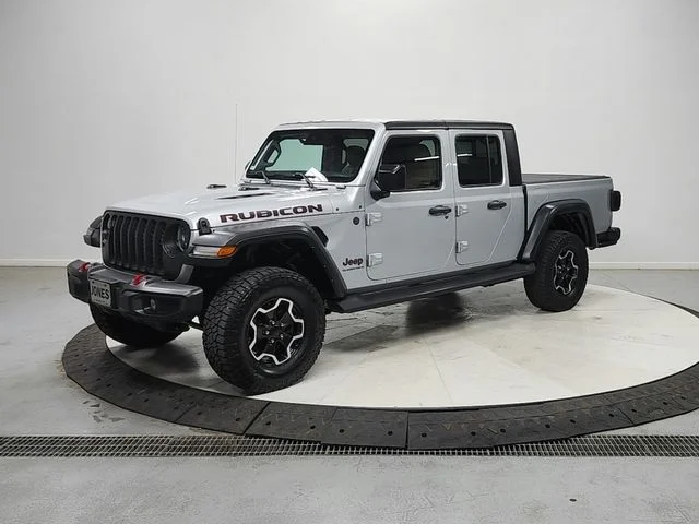 Used 2023 Silver Jeep Rubicon image 3