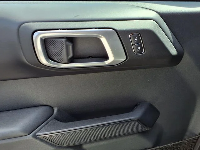 New 2026 Avalanche Ford Badlands image 9