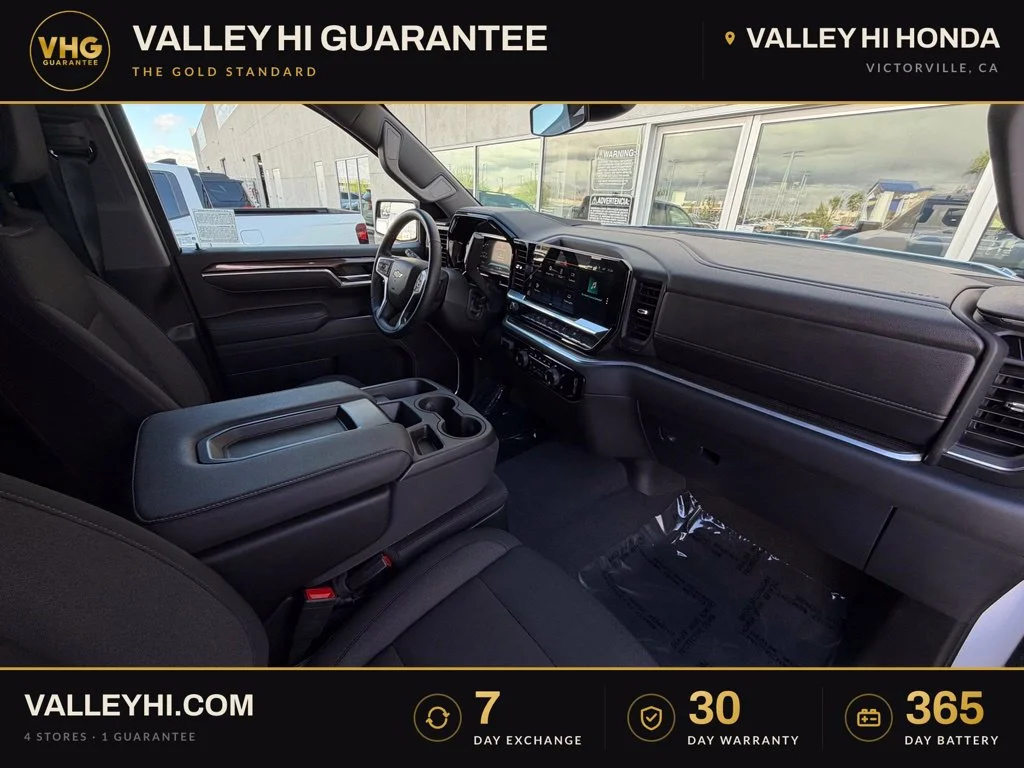 Used 2026 Summit White Chevrolet LT image 19