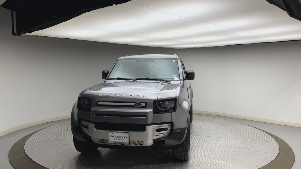 Used 2024 Eiger Gray Metallic Land Rover S image 7
