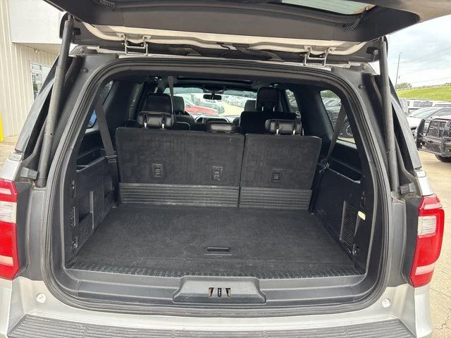 Used 2018 Silver Ford XLT image 7