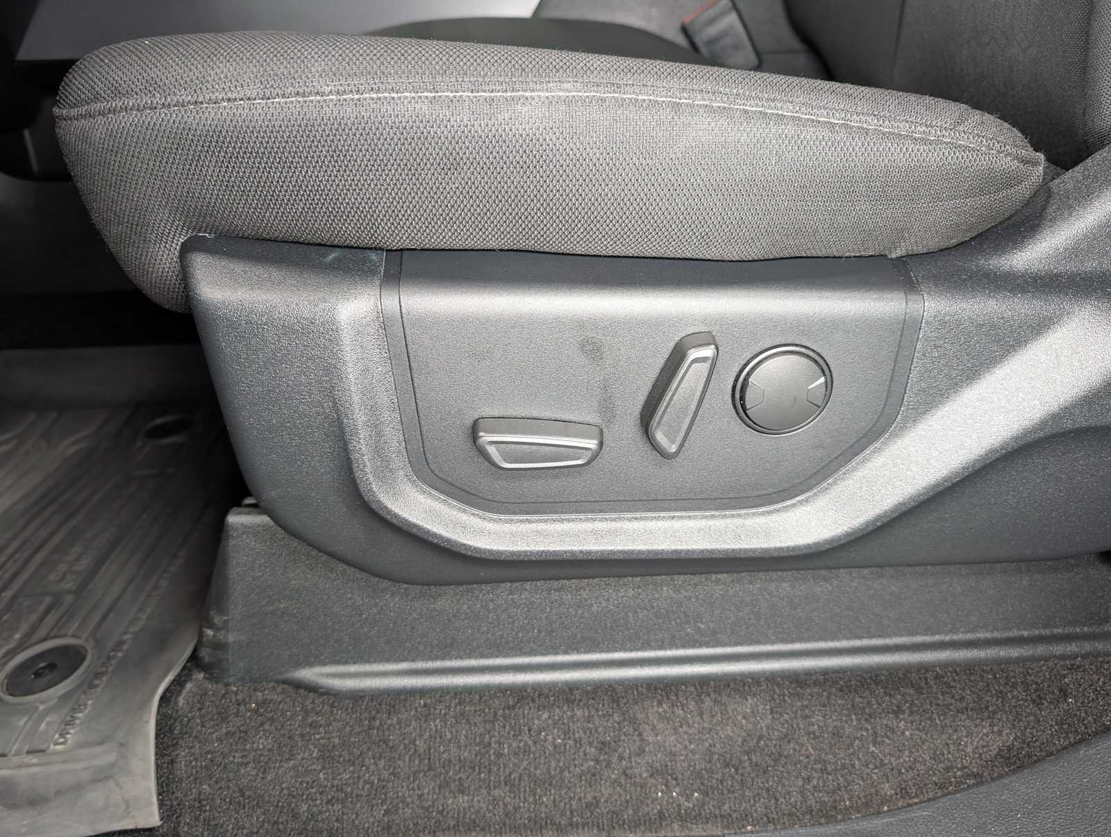 Used 2020 Agate Black Ford XLT image 38
