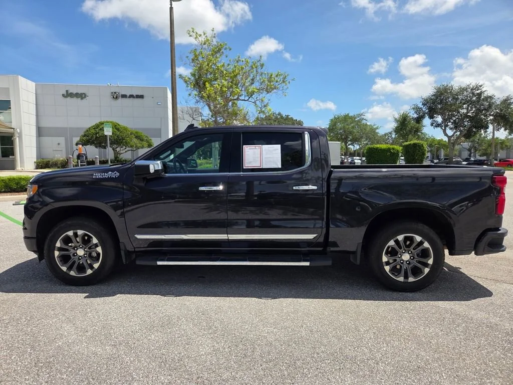 2023 Chevrolet Silverado 1500 High Country - Photo 9