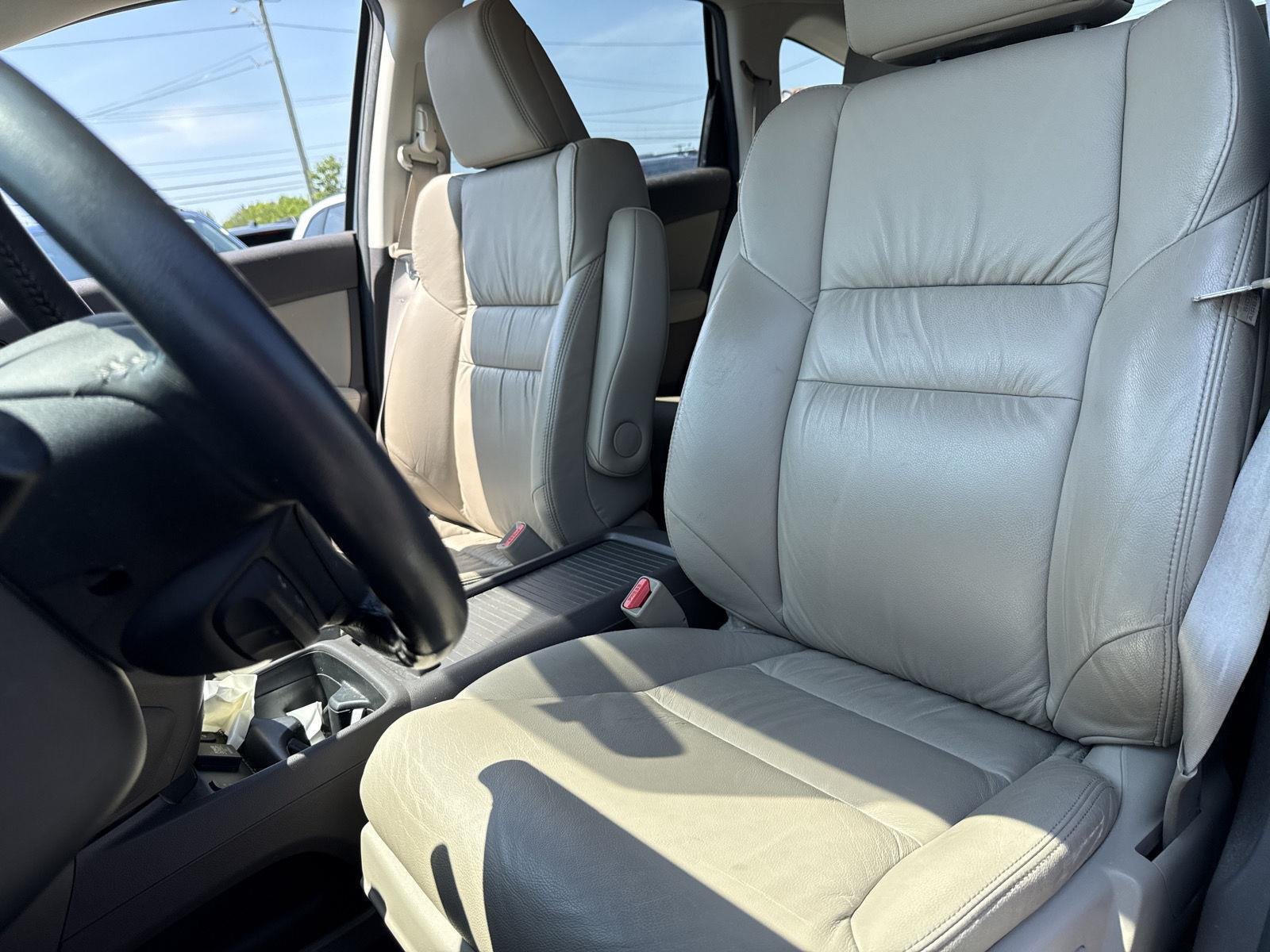 Used 2014  Honda EX-L image 7