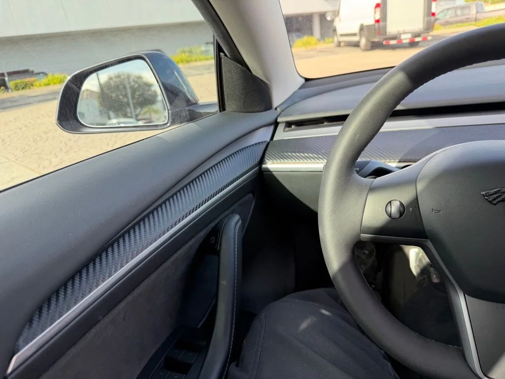 Used 2022  Tesla Performance image 7