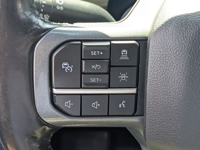 Used 2023 White Metallic Ford Lariat image 20