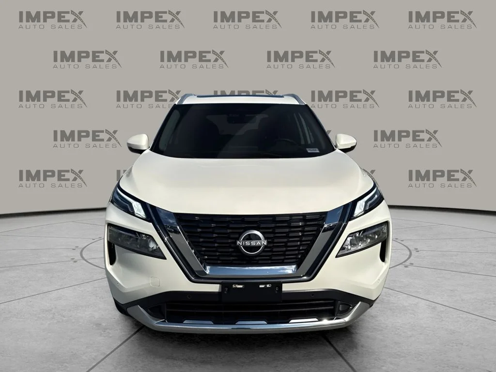Used 2023 White Nissan Platinum image 8