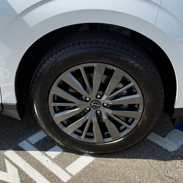 New 2026 Everest White Pearl TriCoat Nissan SL image 11