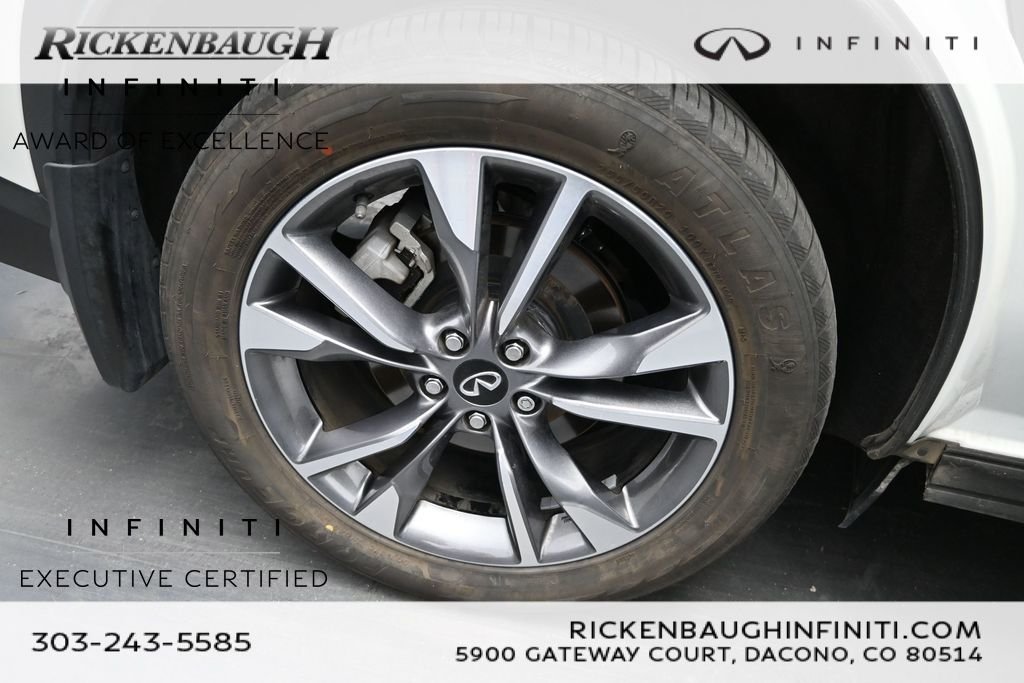 Certified Used 2023 White INFINITI LUXE image 16