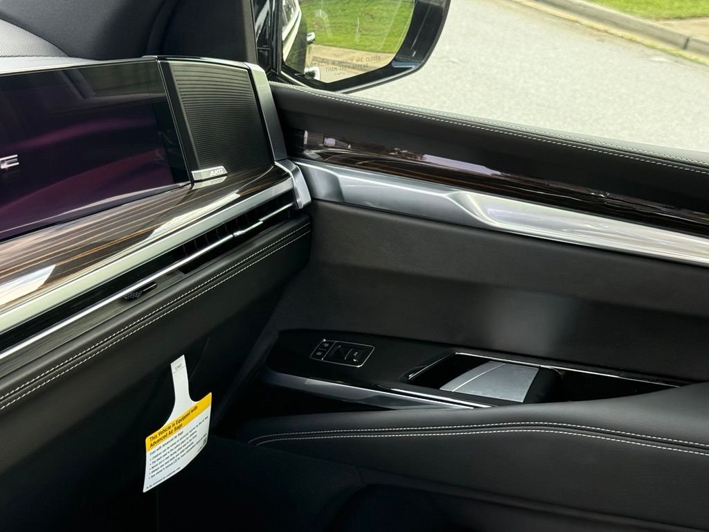 Used 2026 Black Cadillac Luxury image 41