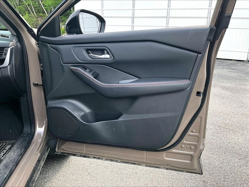 Used 2025 Baja Storm Metallic Nissan Rock Creek image 12
