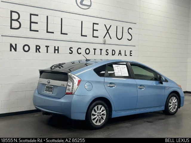 Used 2014 Blue Toyota Base image 4