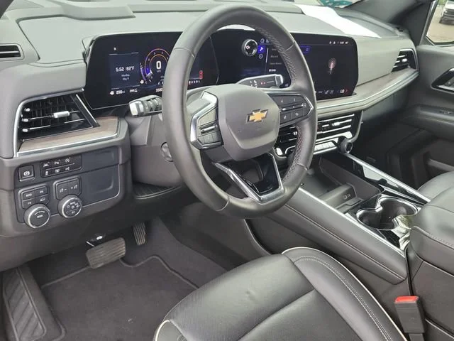 2025 Chevrolet Suburban Premier - Photo 23