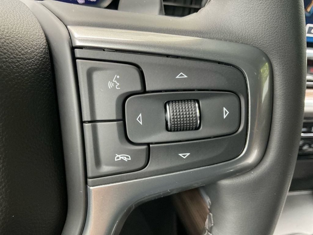 Used 2025 White Chevrolet LT Trail Boss image 34