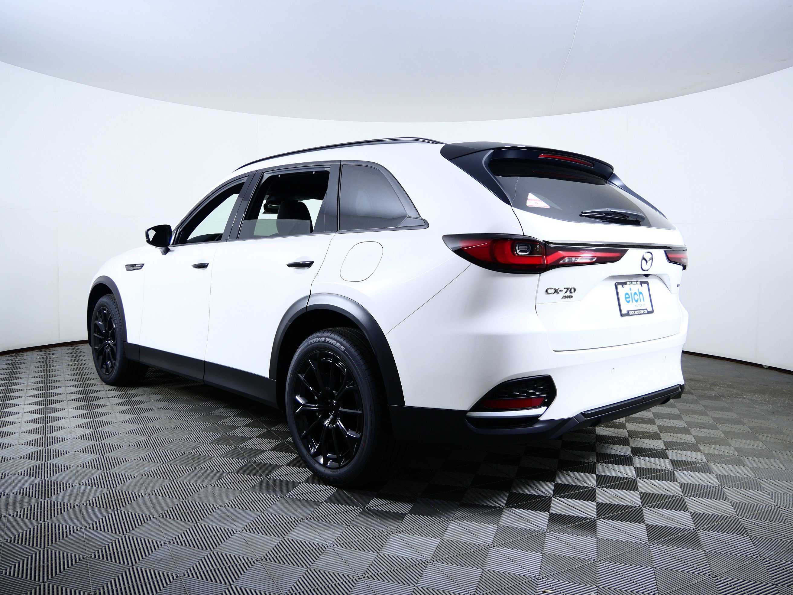 New 2026 Rhodium White Premium Mazda 3.3 Turbo Premium Plus AWD image 5