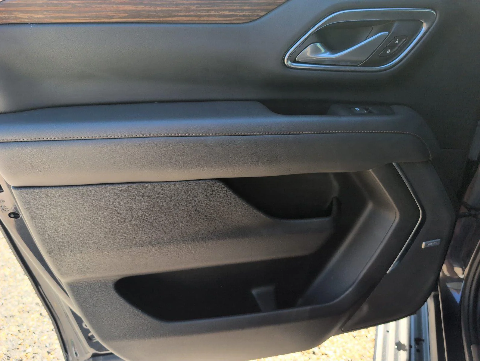 Used 2023 Dark Ash Metallic Chevrolet High Country image 39