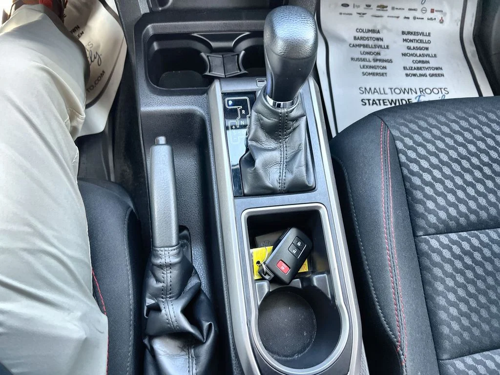 Used 2023 White Toyota SR5 image 19