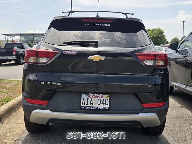 Used 2022 Black Metallic CHEVROLET LT image 3