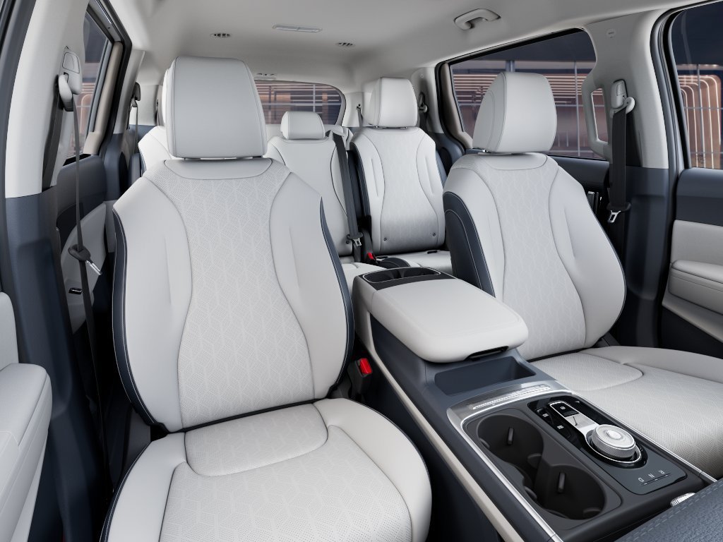 New 2026 Snow White Pearl Kia EX image 15