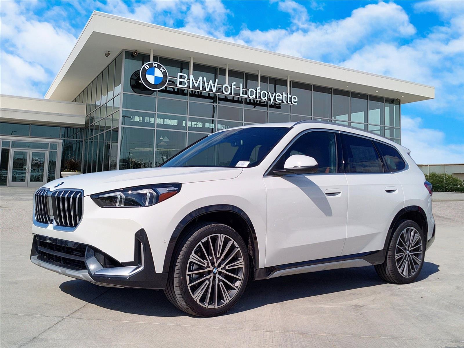 2026 BMW X1 xDrive28i's photo