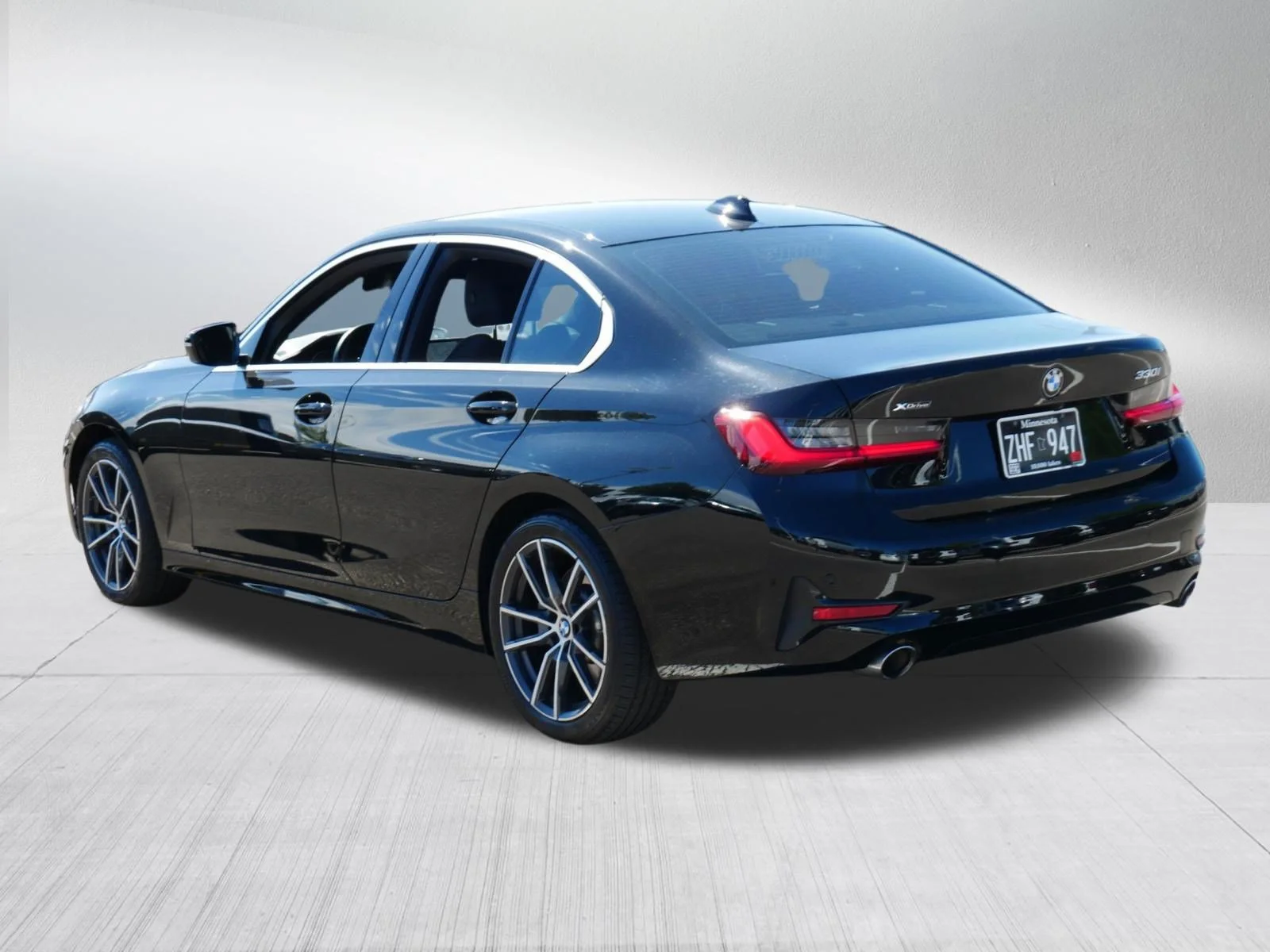 Used 2021 Jet Black BMW 330i xDrive image 5