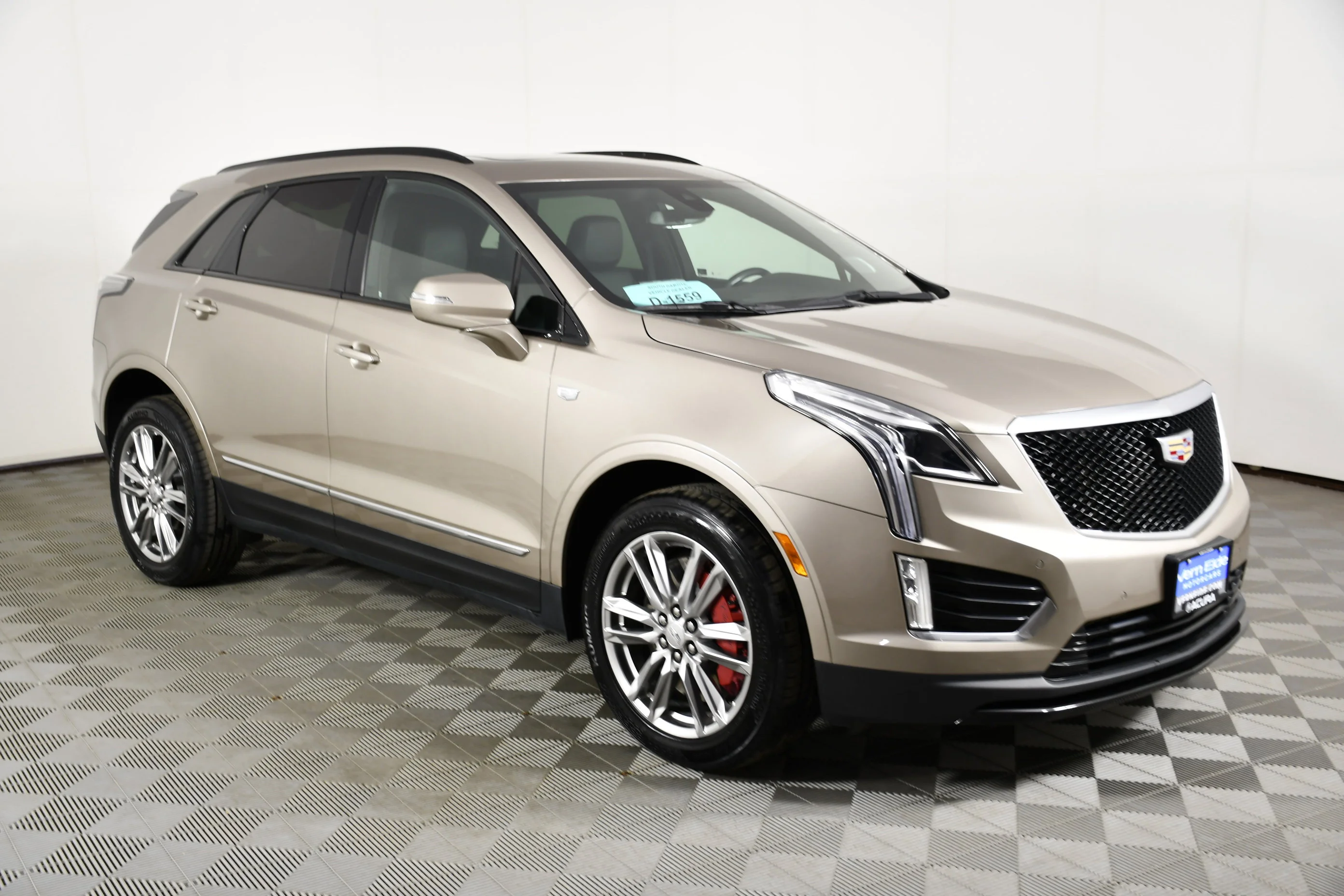 Used 2023 Latte Ea Cadillac AWD Sport image 4