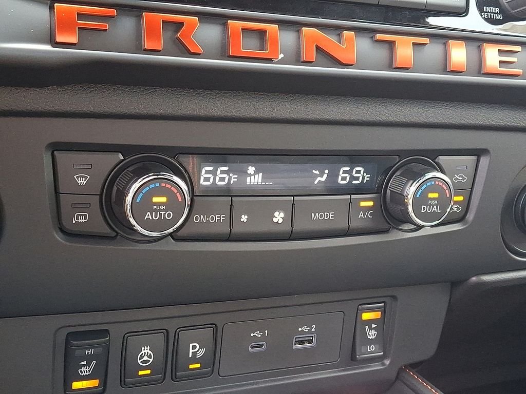 2026 Nissan Frontier — photo 10