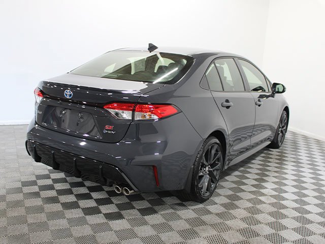Used 2025 Underground Toyota SE image 6