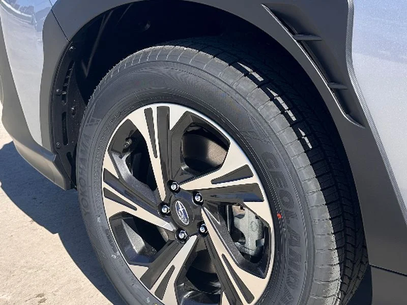 New 2026 ICE SILVER METALLIC Subaru Premium image 9