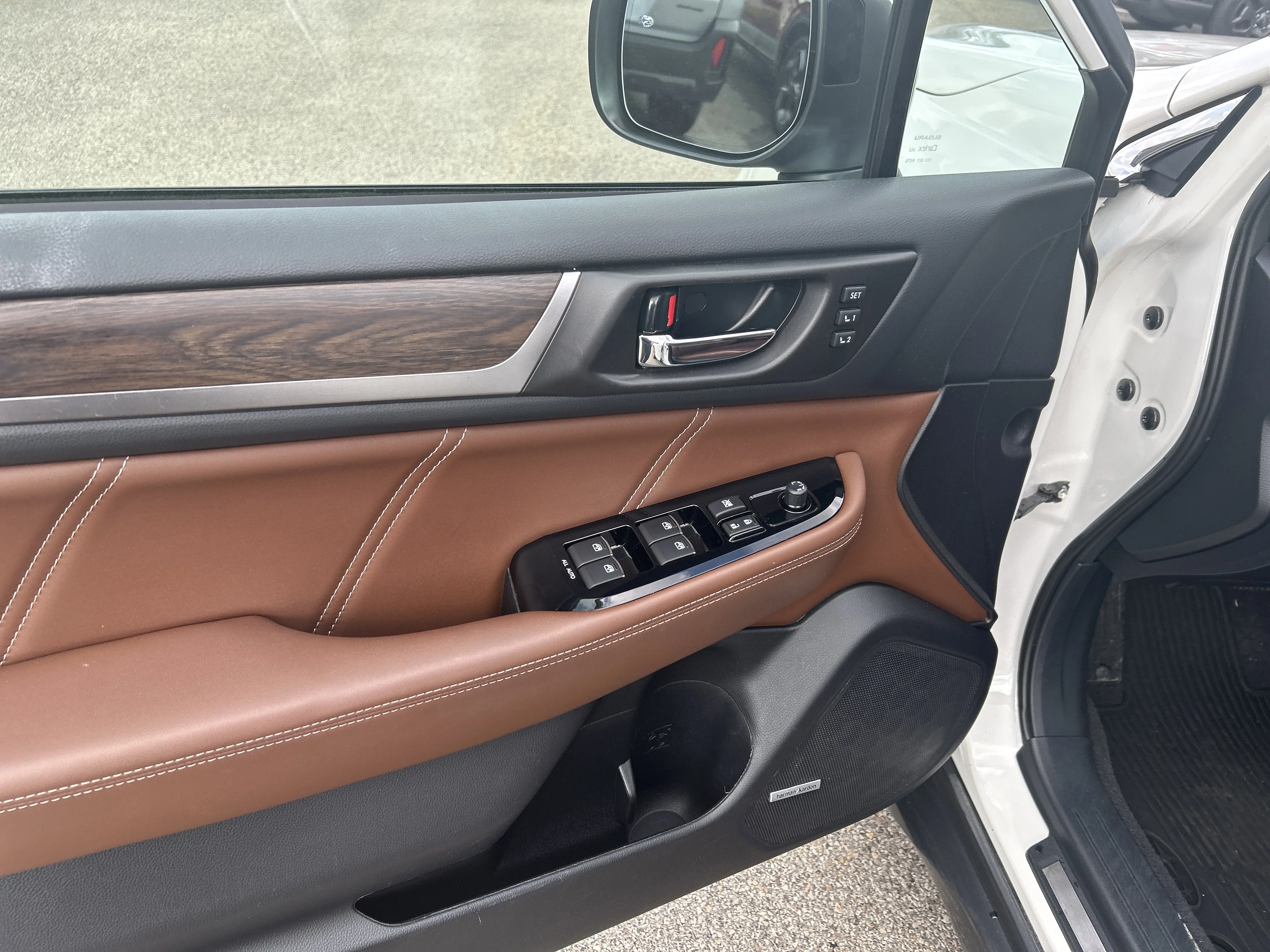 Used 2018 Crystal White Pearl Subaru Touring image 17