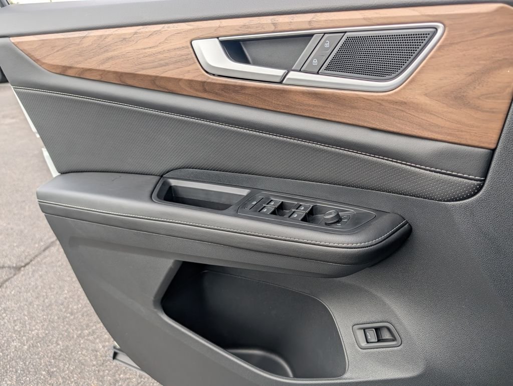 2026 Volkswagen Atlas SE w/Tech - Photo 19