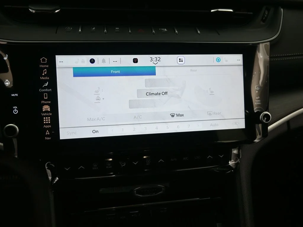 New 2026 Silver Jeep Altitude image 19