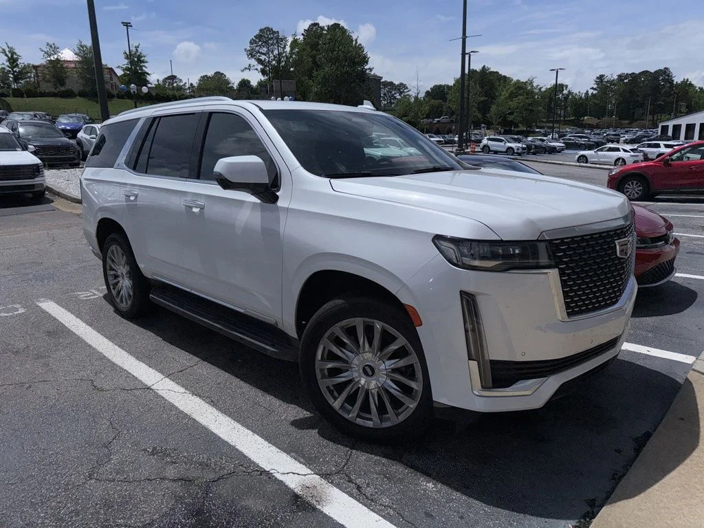 Used 2022 White Cadillac Luxury image 3