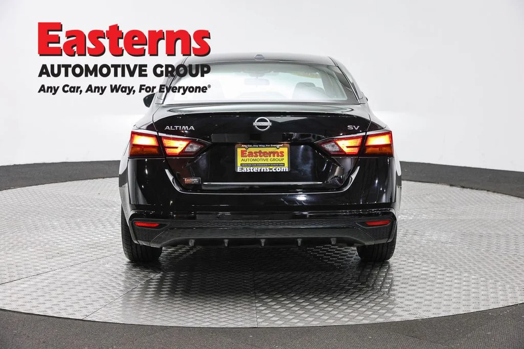 Used 2024 Black Nissan 2.5 SV image 6