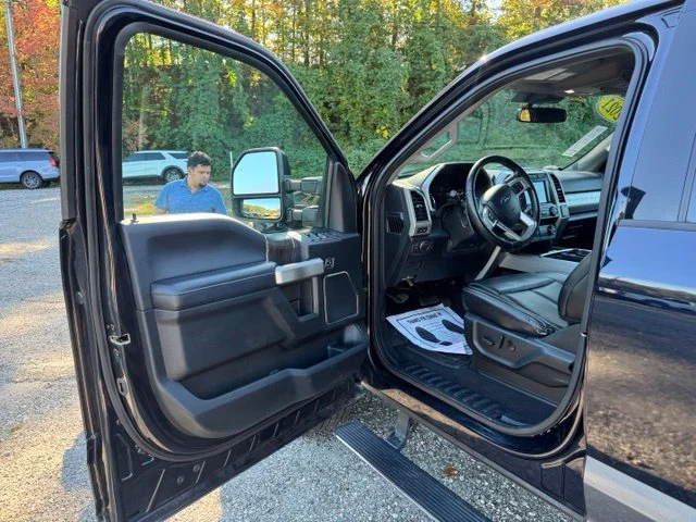 Used 2021 Blue Ford Lariat image 11