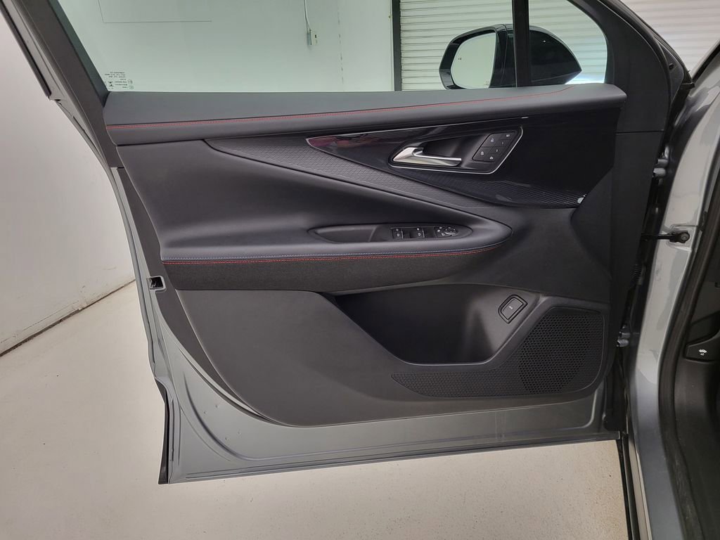 2026 Chevrolet Blazer EV RS - Photo 31