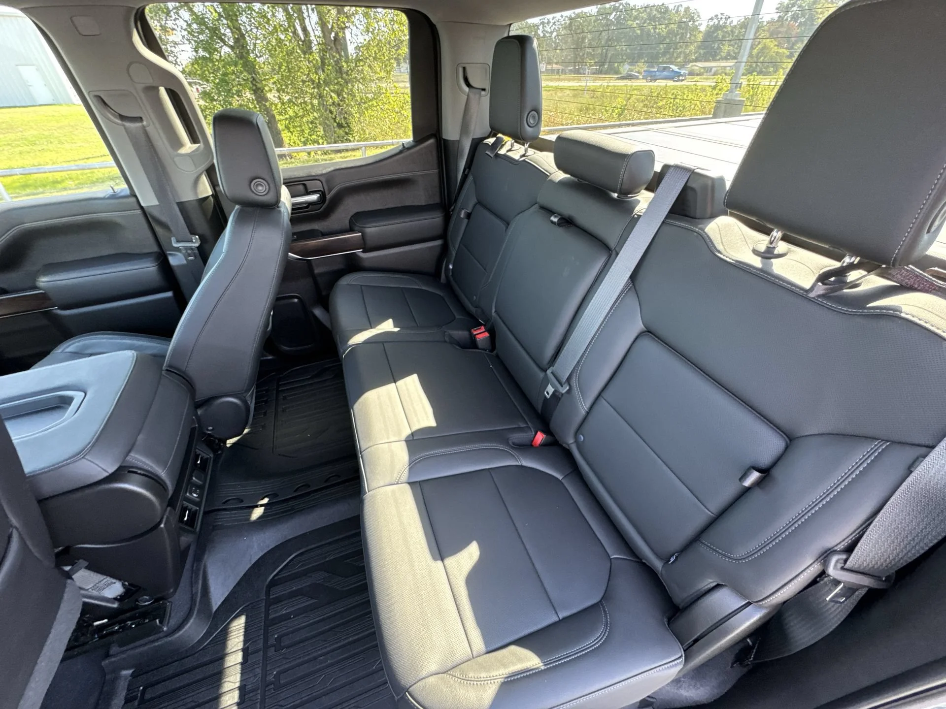 2019 GMC Sierra 1500 SLT - Photo 22