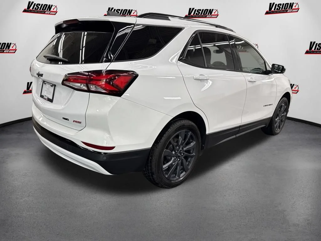 Used 2024 Summit White Chevrolet RS image 5