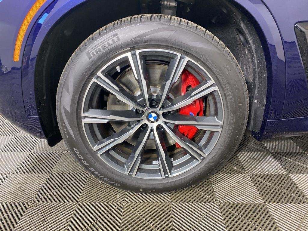 2026 BMW X5 M60i - Photo 6