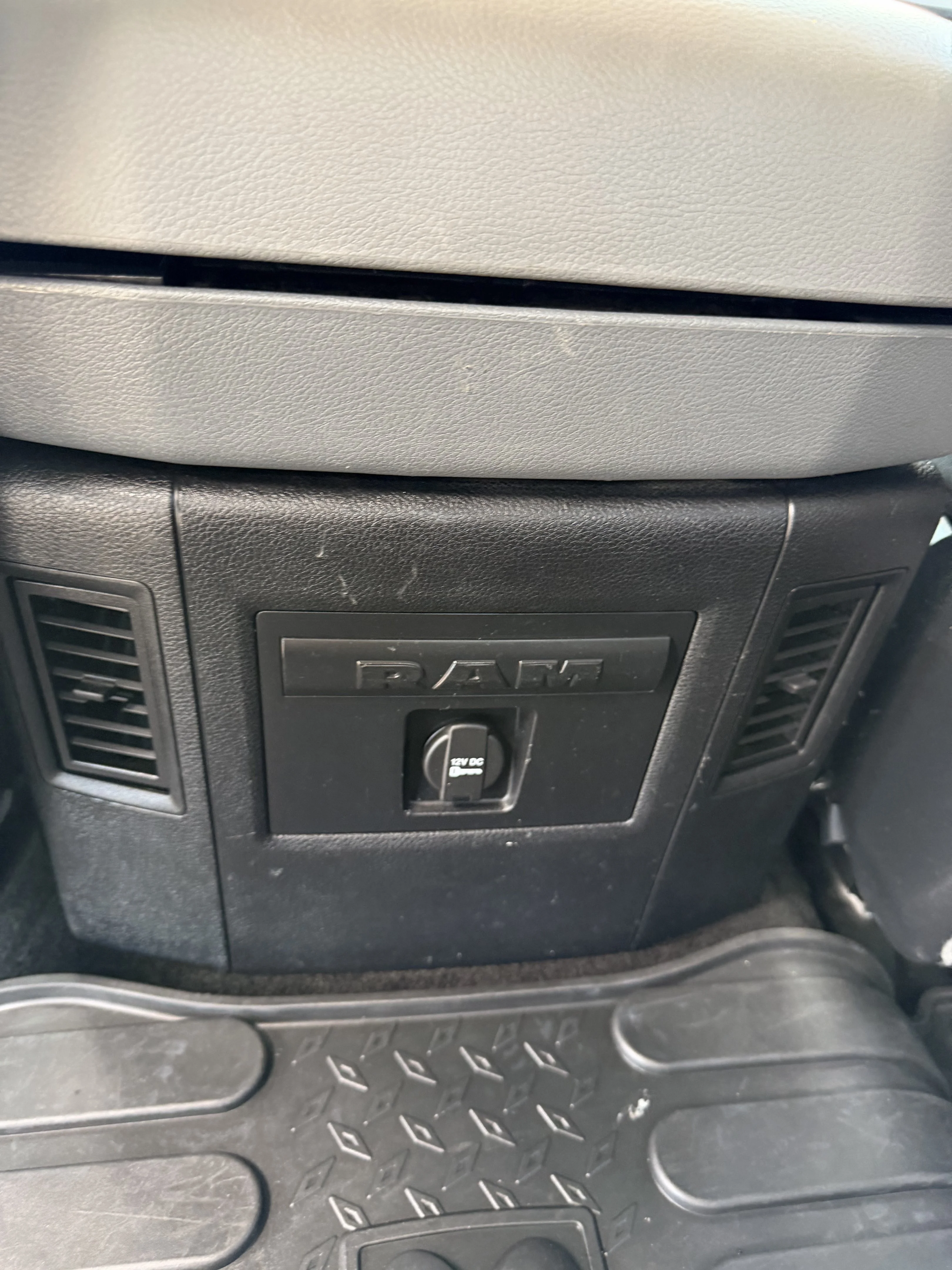 Used 2015 Maximum Steel Metallic Clearcoat Ram Outdoorsman image 30