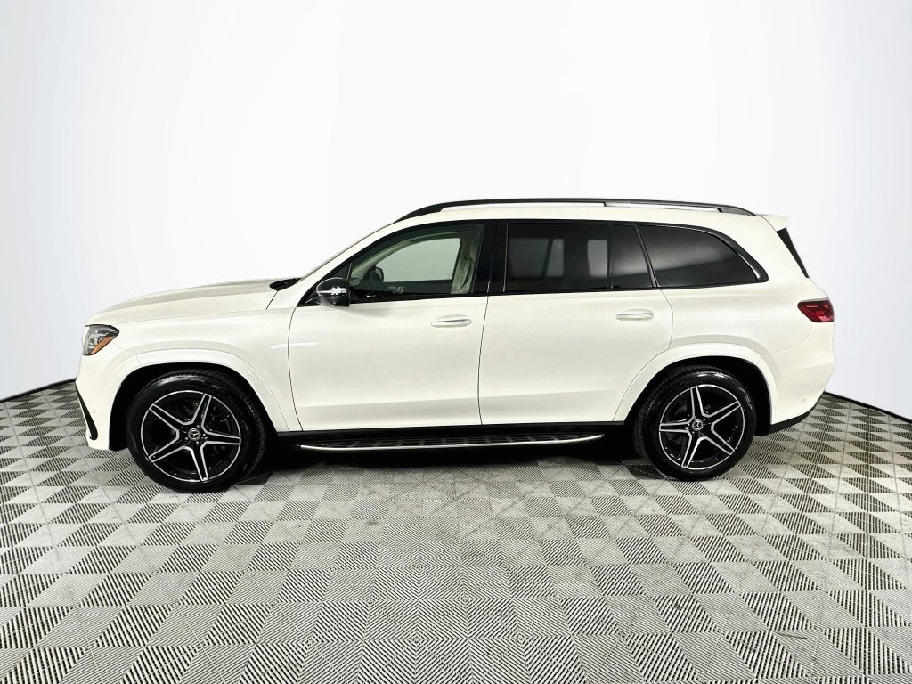 Certified Used 2024  Mercedes-Benz GLS 450 image 4