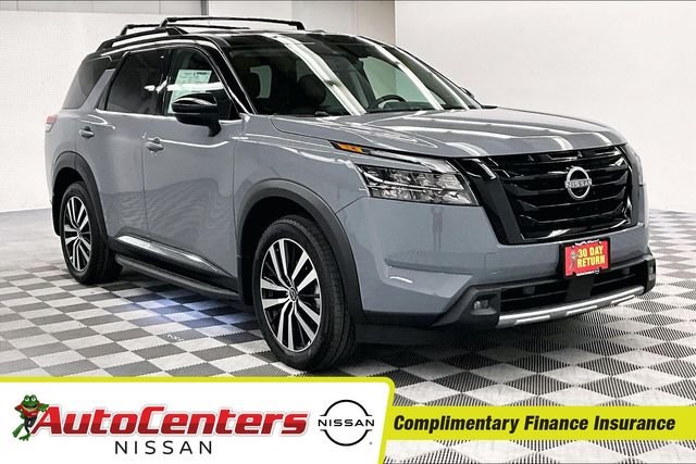2025 Nissan Pathfinder Platinum 4WD's photo