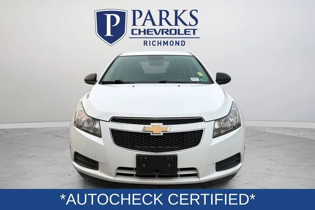Used 2014 White Chevrolet LS image 2
