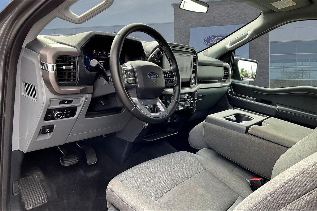 Certified Used 2025 Gray Metallic Ford XLT image 18