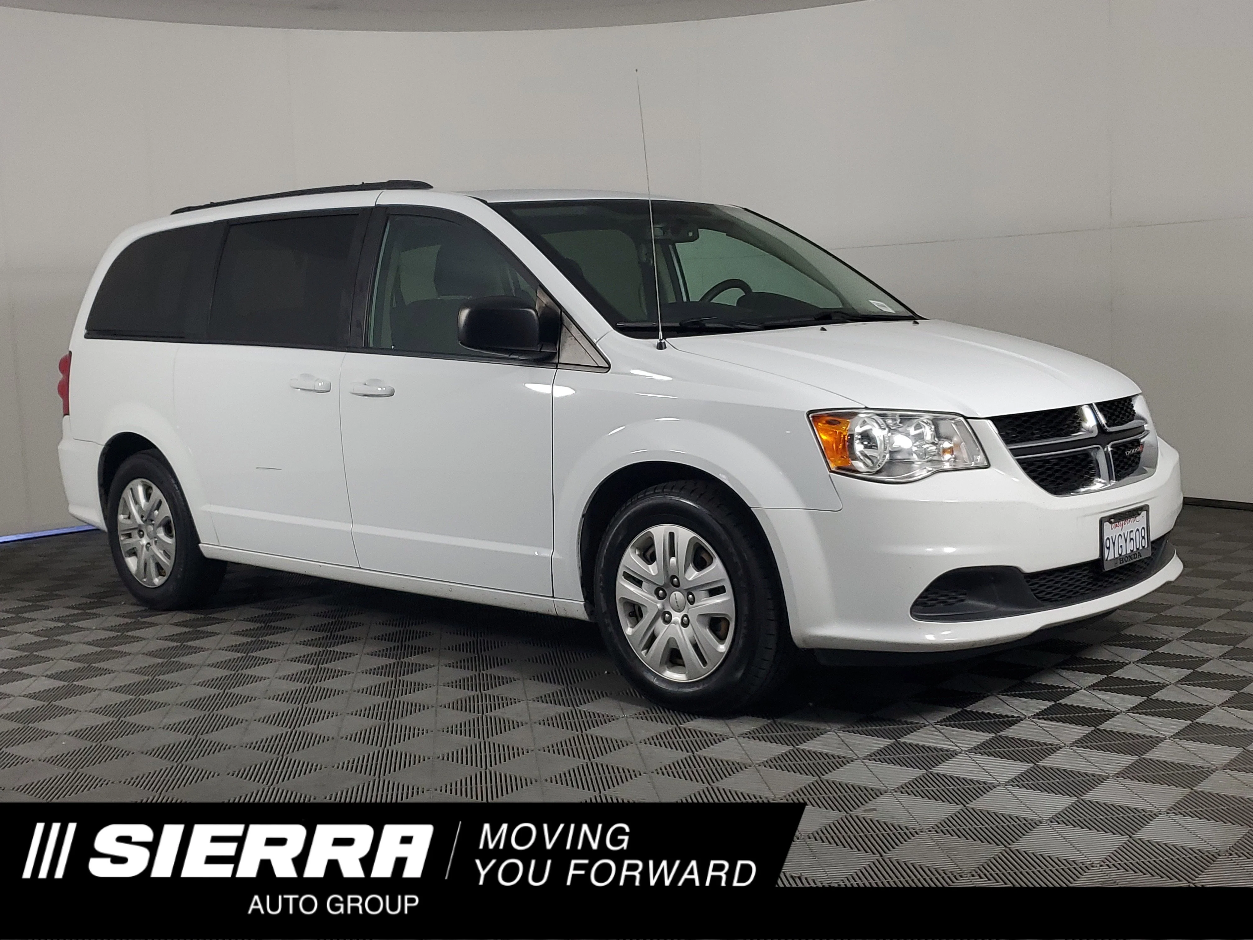 2018 Dodge Grand Caravan SE's photo